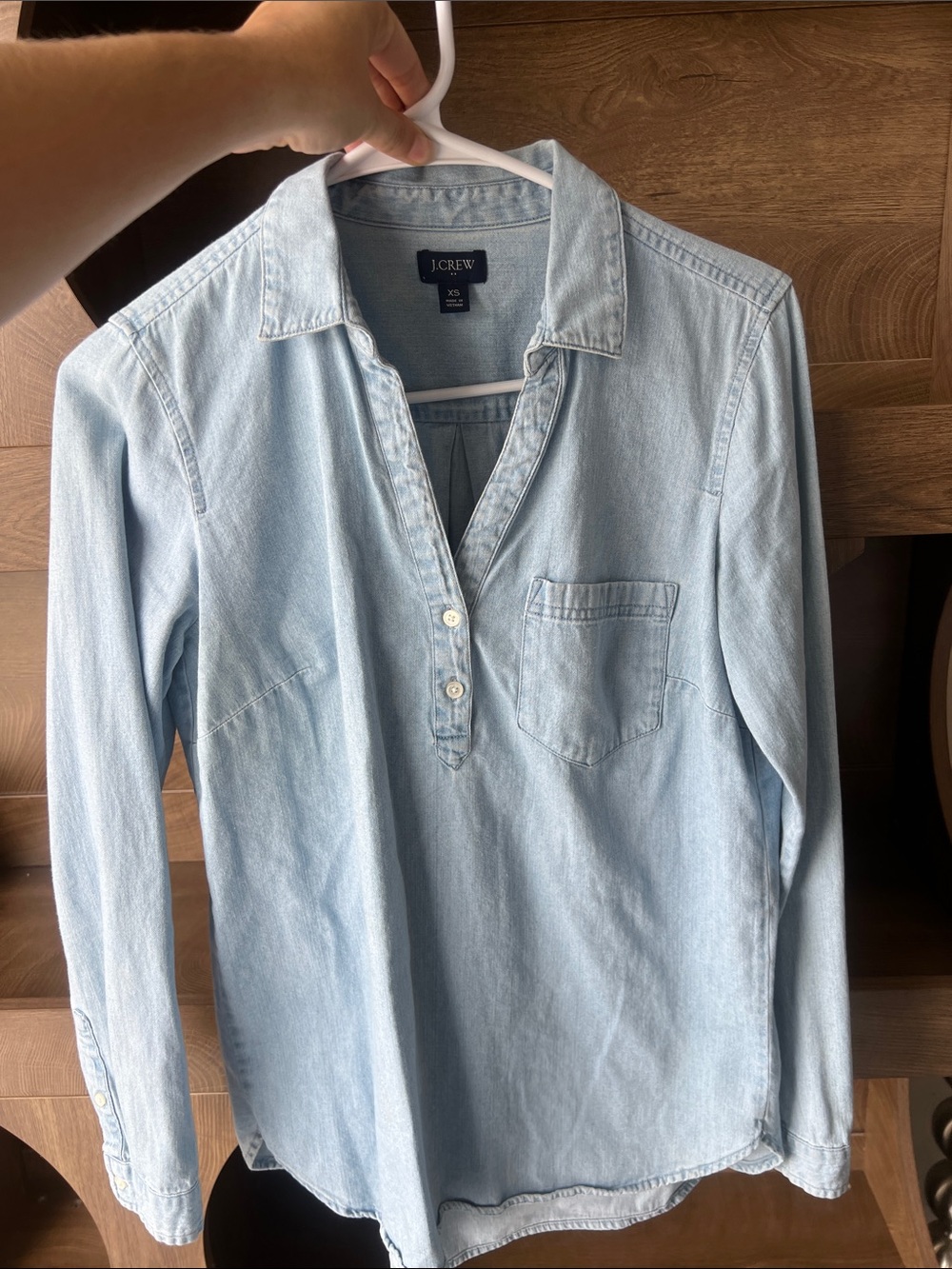 J. Crew Women’s Light Chambray Pull Over Button Up Shirt